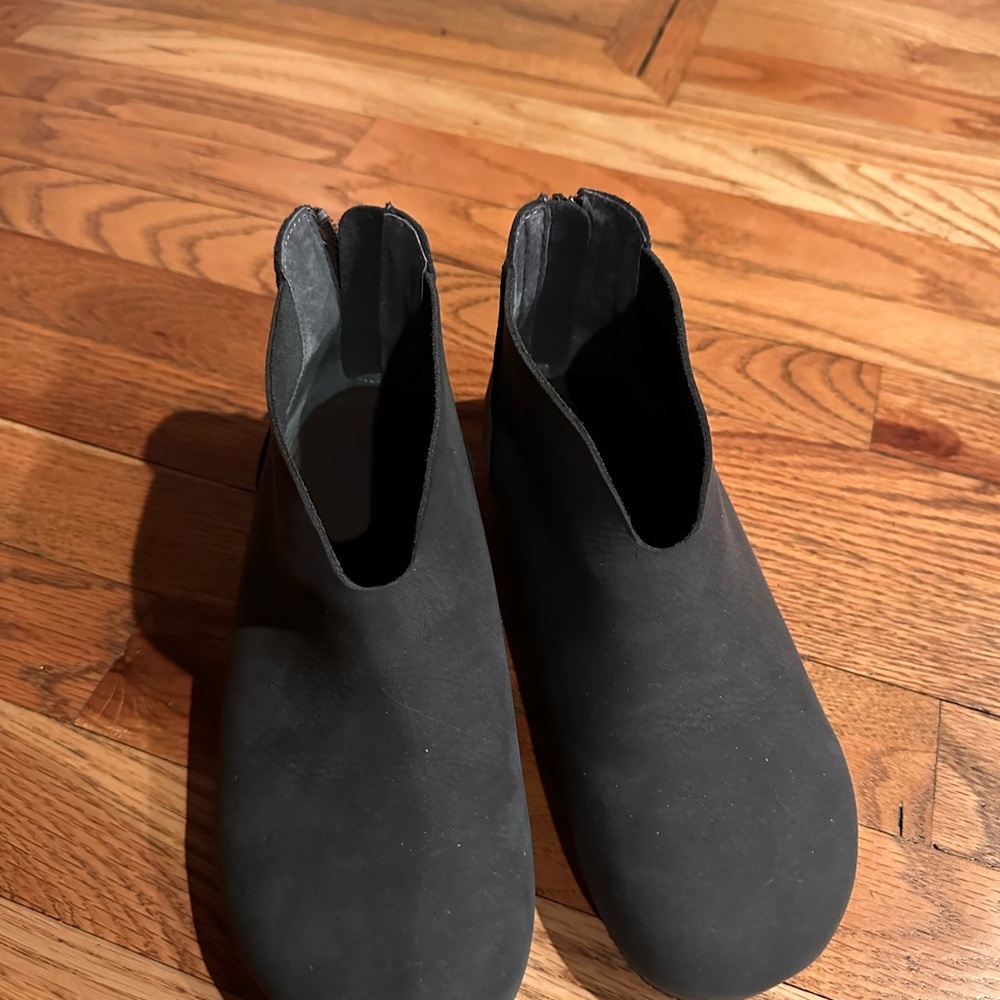 Chelsea style boots